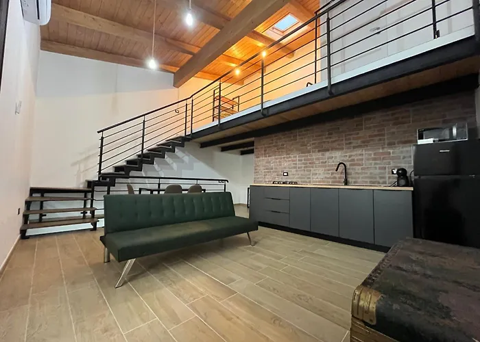 Affittacamere L'angolo Di Piazza Mercato 3*